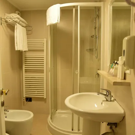 Comfort Hotell 4*