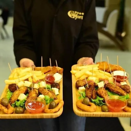 Comfort تيرانا