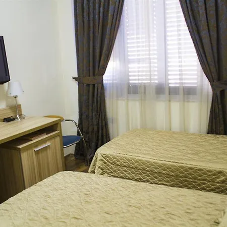 Comfort 4* تيرانا