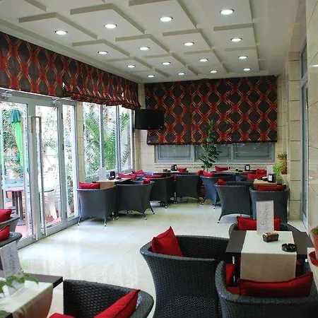 Comfort 4* Tirana