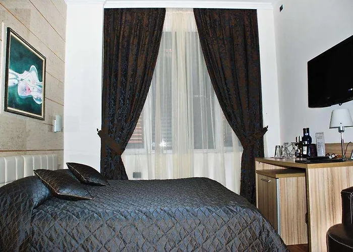 فندق Comfort Center 4*