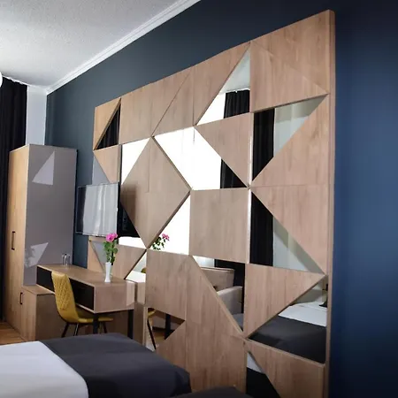Comfort Tirana