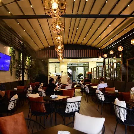 Comfort Hotel 4*