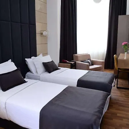 Comfort Center Hotel 4*