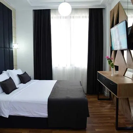 Comfort 4* Tirana