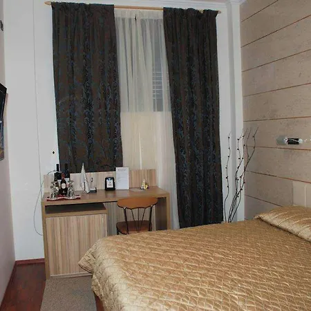 Comfort Center Hotel