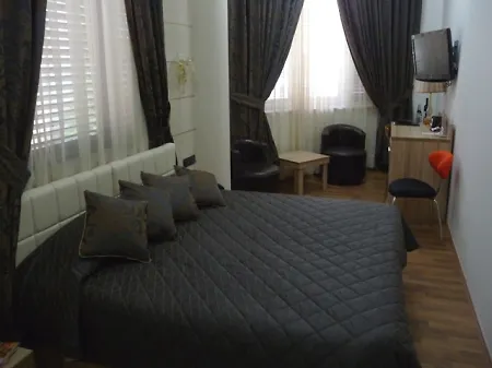 Comfort 4* Tirana