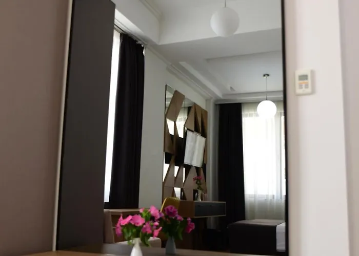 מלון Comfort Center 4*