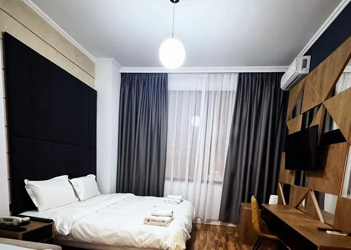 Comfort Center 4* Tirana